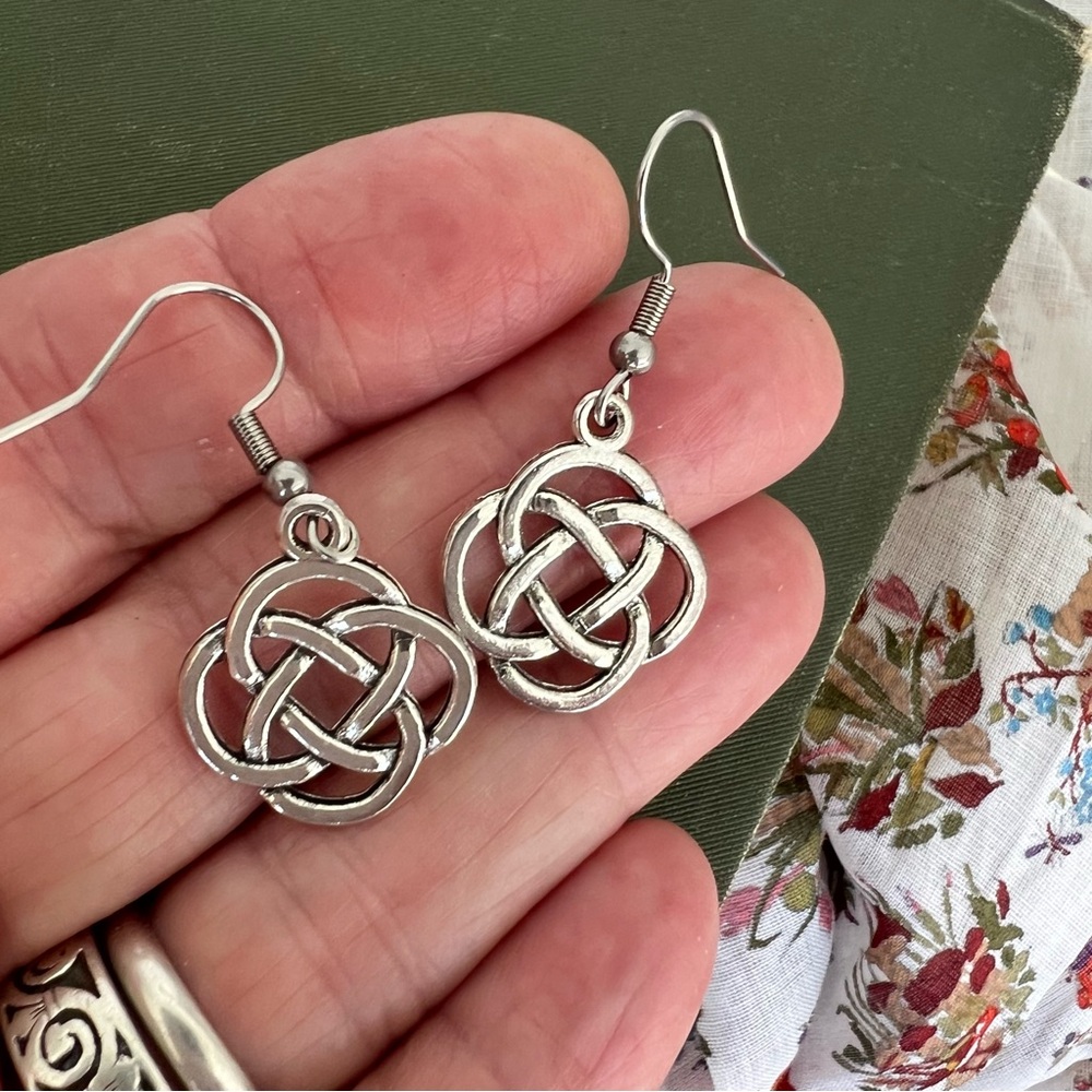 Silver Celtic Knot Earrings, Irish Eternal Love Symbol